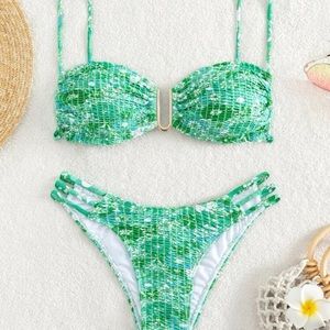 Floral Print Bikini Set V-Wired Smocked Cami Bra & Cheeky Bottom